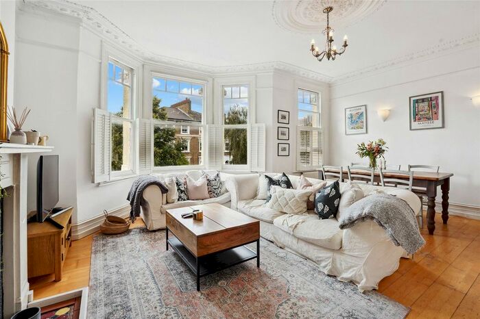 2 Bedroom Flat To Rent In St. Ann's Crescent, London, SW18