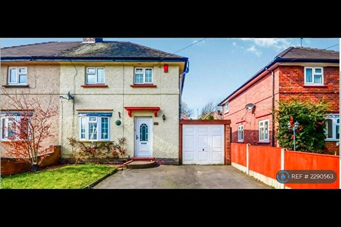 3 Bedroom Semi-Detached House To Rent In Chestnut Avenue, Dudley, DY1