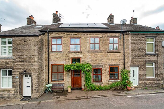 5 Bedroom Terraced House For Sale In Old Road, Whaley Bridge, SK23