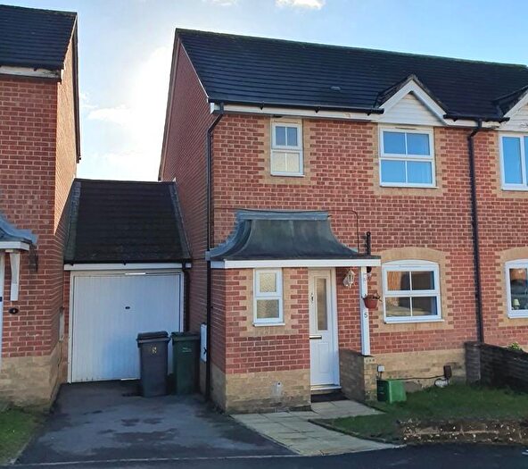 3 Bedroom House To Rent In Manor Park, Newbury, RG14