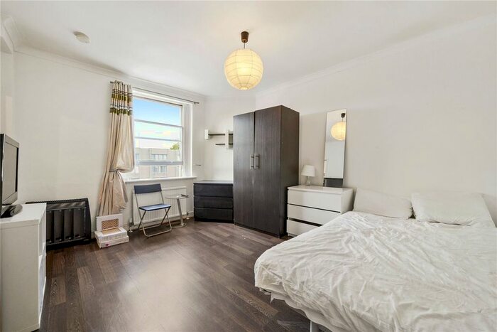 Studio To Rent In Gloucester Terrace, London, W2