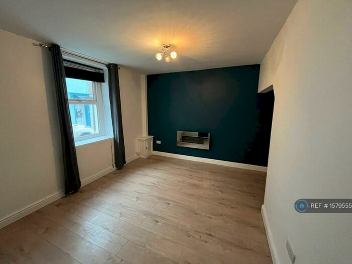 2 Bedroom End Of Terrace House To Rent In Dyke Street, Frizington, CA26