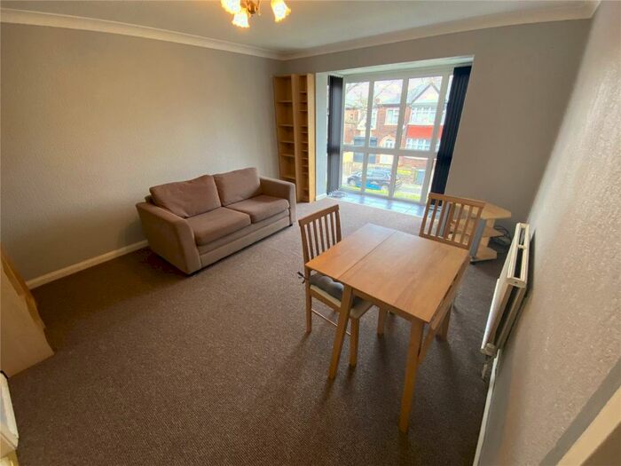 1 Bedroom Apartment To Rent In St Marys Court, Crumpsall, Manchester, M8