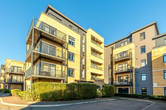 2 Bedroom Flat To Rent In Samuelson Place, Isleworth, TW7