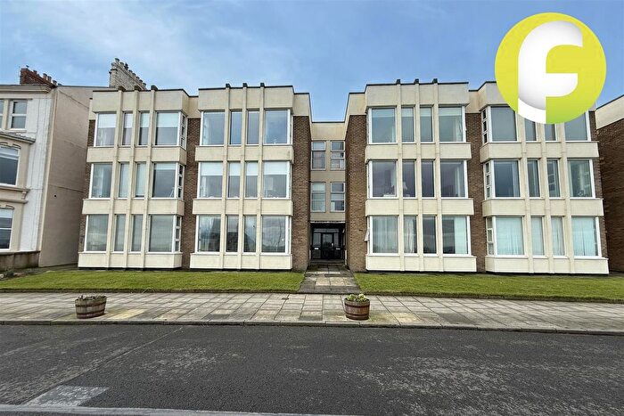 1 Bedroom Flat For Sale In Priory Court, Percy Gardens, Tynemouth, NE30