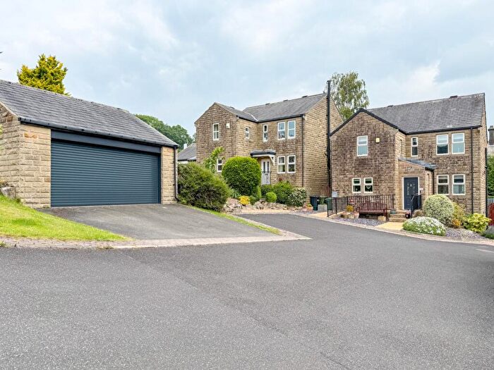 5 Bedroom Detached House For Sale In Broadfield Park, Holmbridge, Holmfirth, HD9