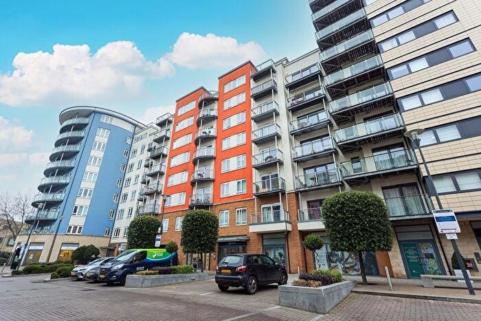 Studio For Sale In Heritage Avenue, London, NW9