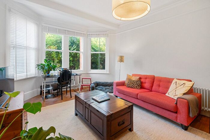 2 Bedroom Flat For Sale In Prince Of Wales Mansions, Prince Of Wales Drive, SW11