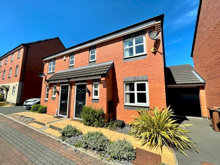 3 Bedroom Semi-Detached House To Rent In Cartmel Place, Mickleover, DE3