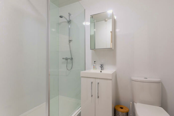 2 Bedroom Flat To Rent In Smiths Place Edinburgh United Kingdom, EH6