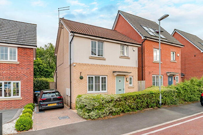3 Bedroom Detached House For Sale In Fustian Avenue, Heywood, OL10