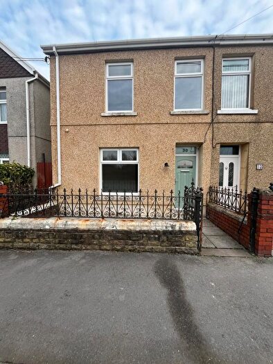 3 Bedroom Semi-Detached House To Rent In Yspitty Road, Llanelli, SA14