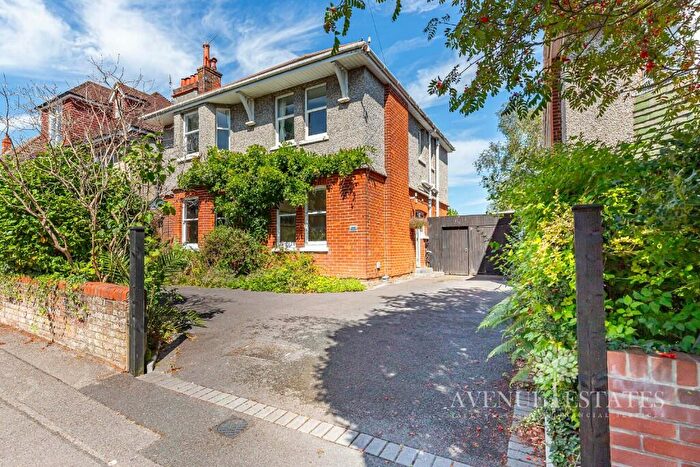 4 Bedroom Detached House For Sale In Firs Glen Road, Bournemouth, Dorset, BH9