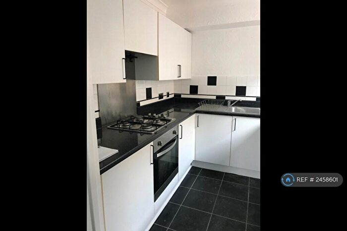 1 Bedroom Flat To Rent In St. James Road, Sutton, SM1