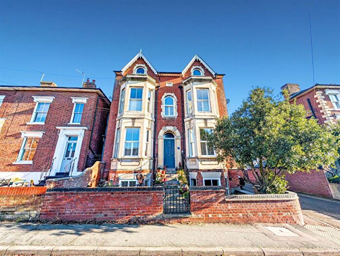 3 Bedroom Apartment To Rent In High Street, Wivenhoe, CO7