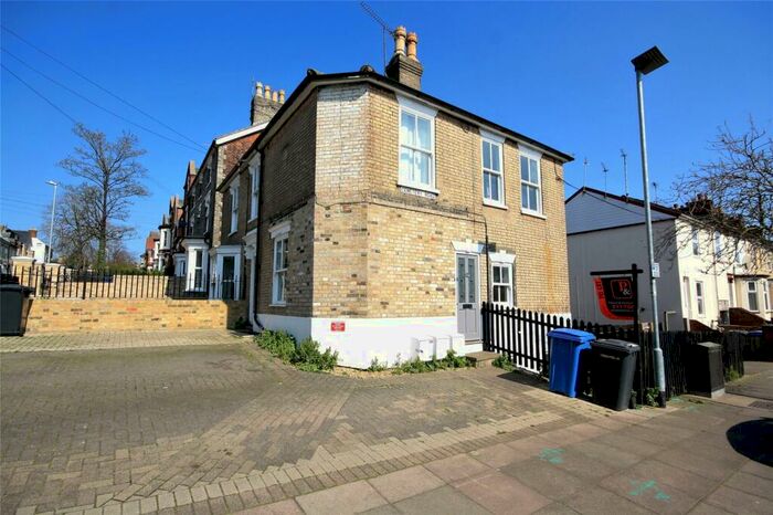3 Bedroom Apartment To Rent In Christchurch Street, Ipswich, Suffolk, IP4