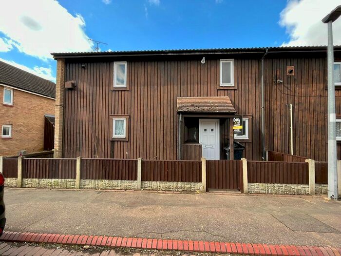 4 Bedroom End Of Terrace House To Rent In Brudenell, Orton Goldhay, Peterborough, PE2