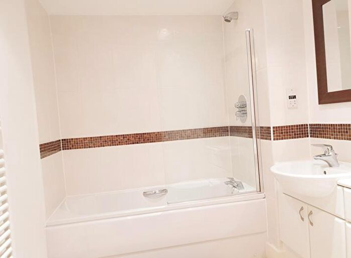 2 Bedroom Apartment To Rent In Altamar, Kings Road, Swansea, SA1