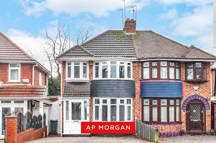 3 Bedroom Semi Detached House For Sale In Ryde Park Road, Birmingham, B45