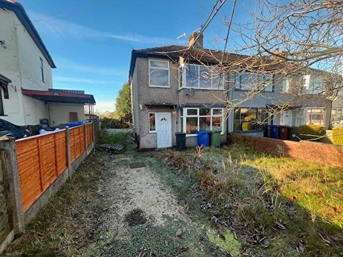 3 Bedroom End Of Terrace House For Sale In Lindadale Avenue, Accrington, Lancashire, BB5