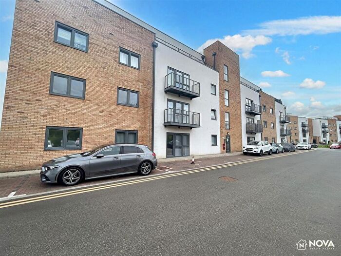 1 Bedroom Apartment For Sale In Juneberry Apartments, LU1