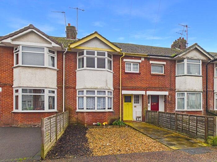 3 Bedroom Terraced House For Sale In Henty Road, Worthing, BN14