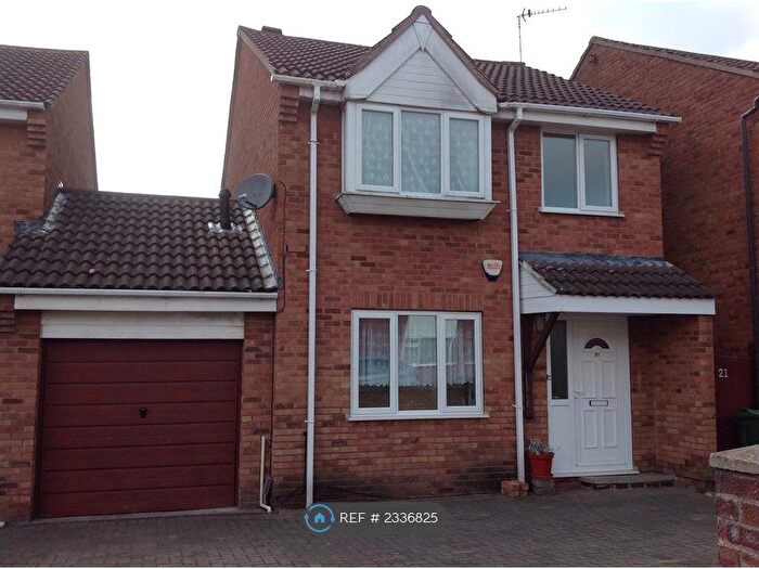 3 Bedroom Detached House To Rent In Pinewood Avenue, Leicester, LE4