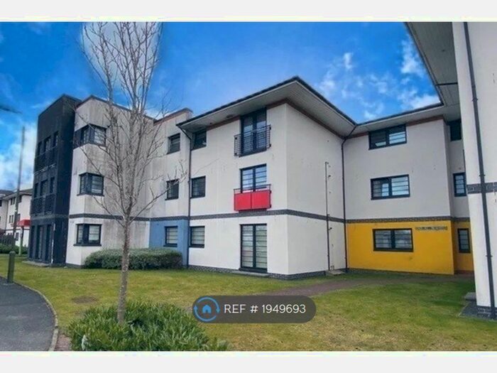 2 Bedroom Flat To Rent In Whiteside Court, Bathgate, EH48