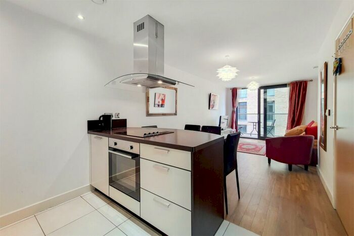 1 Bedroom Apartment To Rent In Surrey Quays Road, Canada Water, London, Greater London, SE16