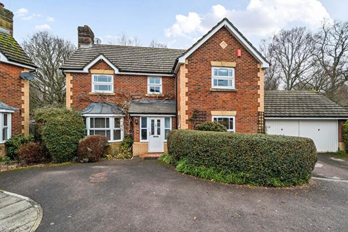 4 Bedroom Detached House For Sale In Acorn Grove, Chandler's Ford, Eastleigh, Hampshire, SO53