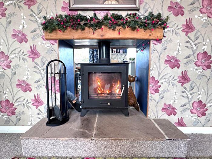 4 Bedroom Bungalow For Sale In Sandford Road, Wareham, BH20