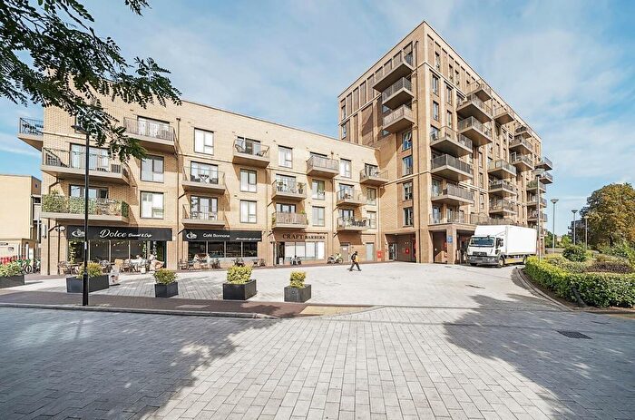 1 Bedroom Flat For Sale In Grosvenor Court, Adenmore Road, London, SE6