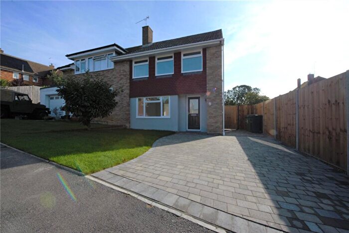 3 Bedroom Semi Detached House To Rent In Plumtrees, Maidstone, ME16