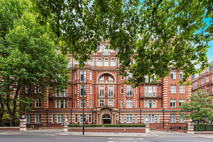 3 Bedroom Flat To Rent In Maida Vale, London, W9