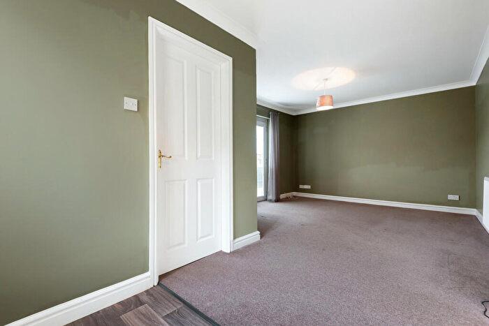 2 Bedroom Apartment To Rent In Wasdale Close, Kendal, Cumbria, LA9