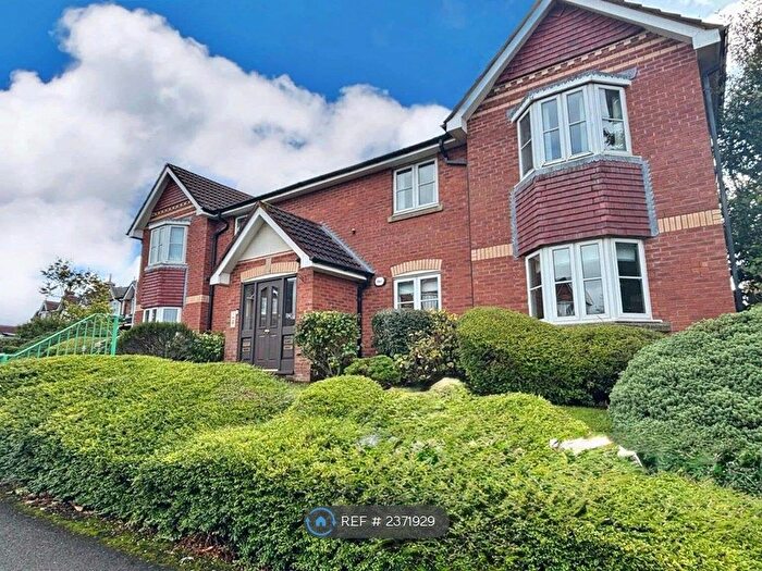 2 Bedroom Flat To Rent In Holmebrook Drive, Horwich, Bolton, BL6