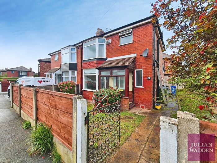 3 Bedroom Semi Detached House To Rent In Masefield Road, Droylsden, Manchester, Greater Manchester, M43