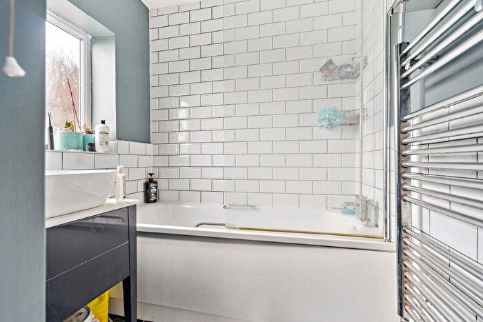 3 Bedroom End Of Terrace House For Sale In Ash Grove, Harefield, UB9