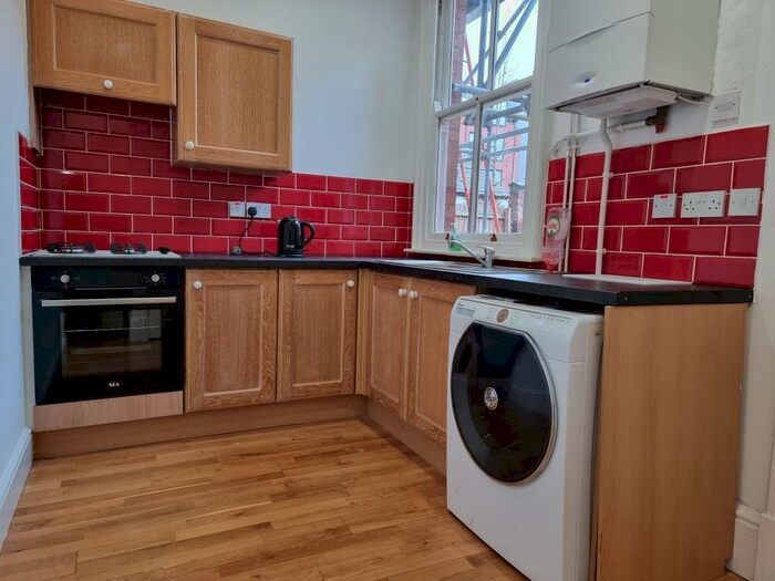 1 Bedroom Apartment To Rent In West Walk, Leicester, Leicestershire, LE1