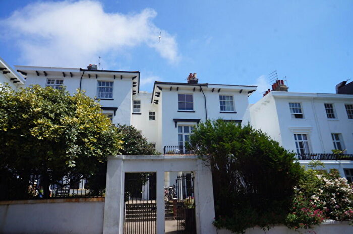 Studio To Rent In Norfolk Square, Brighton, BN1