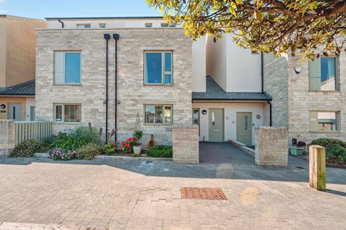 4 Bedroom Property For Sale In Officers Field, Portland, DT5