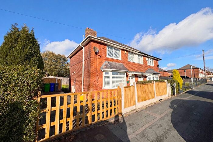 3 Bedroom Semi Detached House For Sale In Ravensbury Street, Manchester, M11