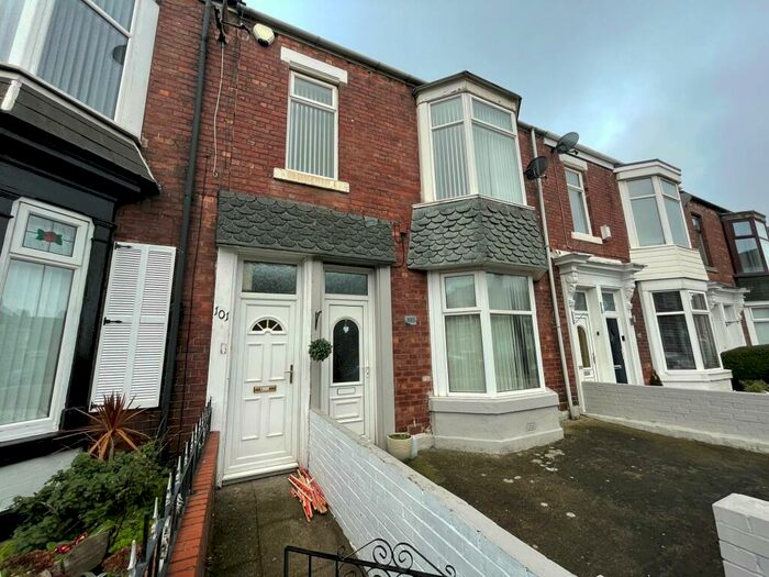 3 Bedroom Flat To Rent In Mortimer Road, Mortimer, South Shields, Tyne And Wear, NE33