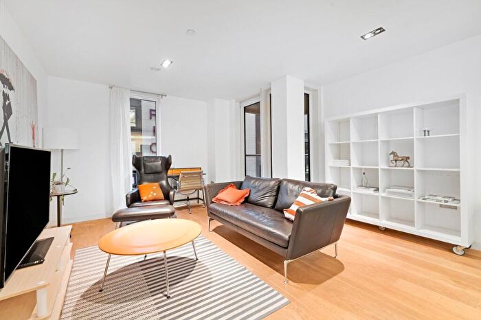 2 Bedroom Flat To Rent In Avantgarde Tower, Avantgarde Place, E1