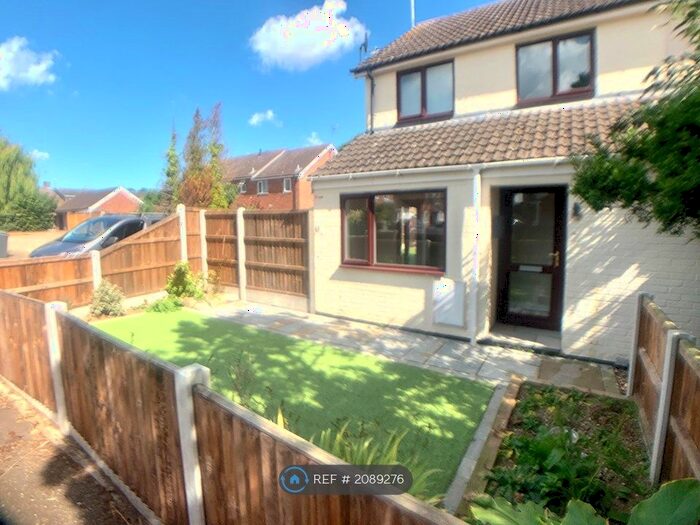 3 Bedroom Semi-Detached House To Rent In Nelson Way, Norwich, NR10