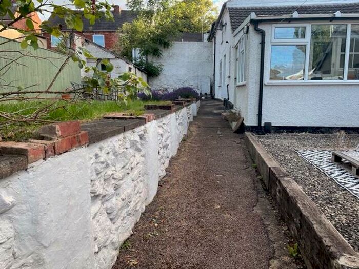 2 Bedroom Cottage To Rent In Castle Street, Whitwick, LE67