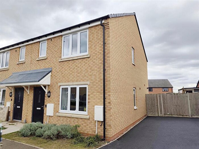 3 Bedroom Semi-Detached House For Sale In Adcocks Avenue, Crowland, Peterborough, PE6