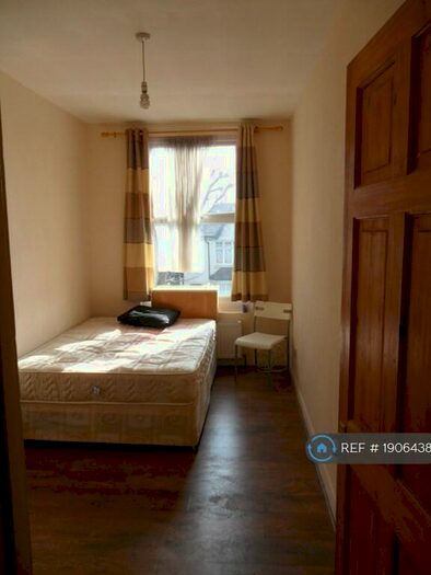 1 Bedroom Flat To Rent In Brownhill Road, London, SE6