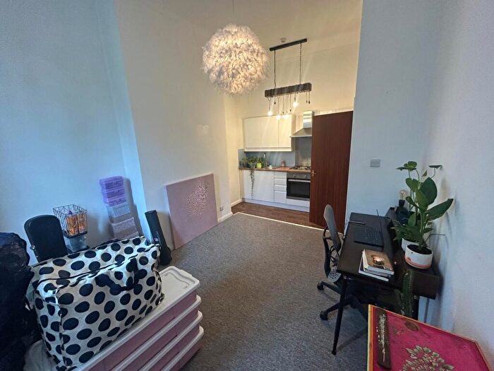 1 Bedroom Apartment To Rent In Brunswick Road, Hove, BN3