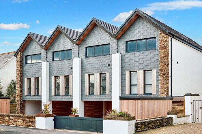 4 Bedroom Terraced House To Rent In Pentire Avenue, Newquay, TR7